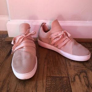 Steve Madden pink slip on sneakers